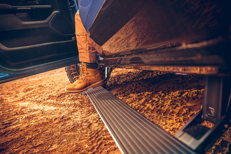 Ram 3500 Running Boards - AMP Research - PowerStep Plug-N-Play Automatic Power-Deploying - `25-`26 Ram 3500 Running Boards - AMP Research - PowerStep Plug-N-Play Automatic Power-Deploying - `25-`26